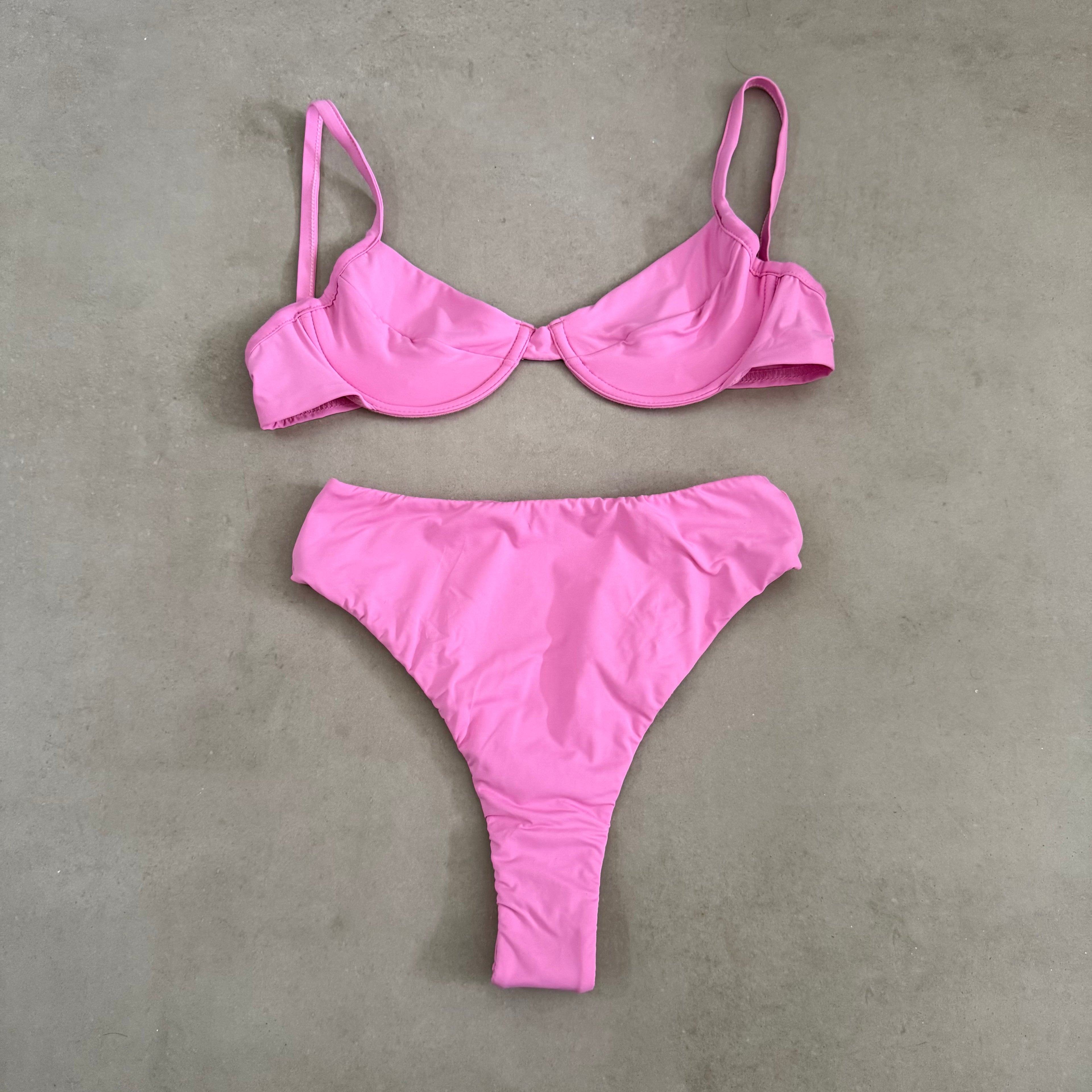 Bottom Hawaii Milkshake