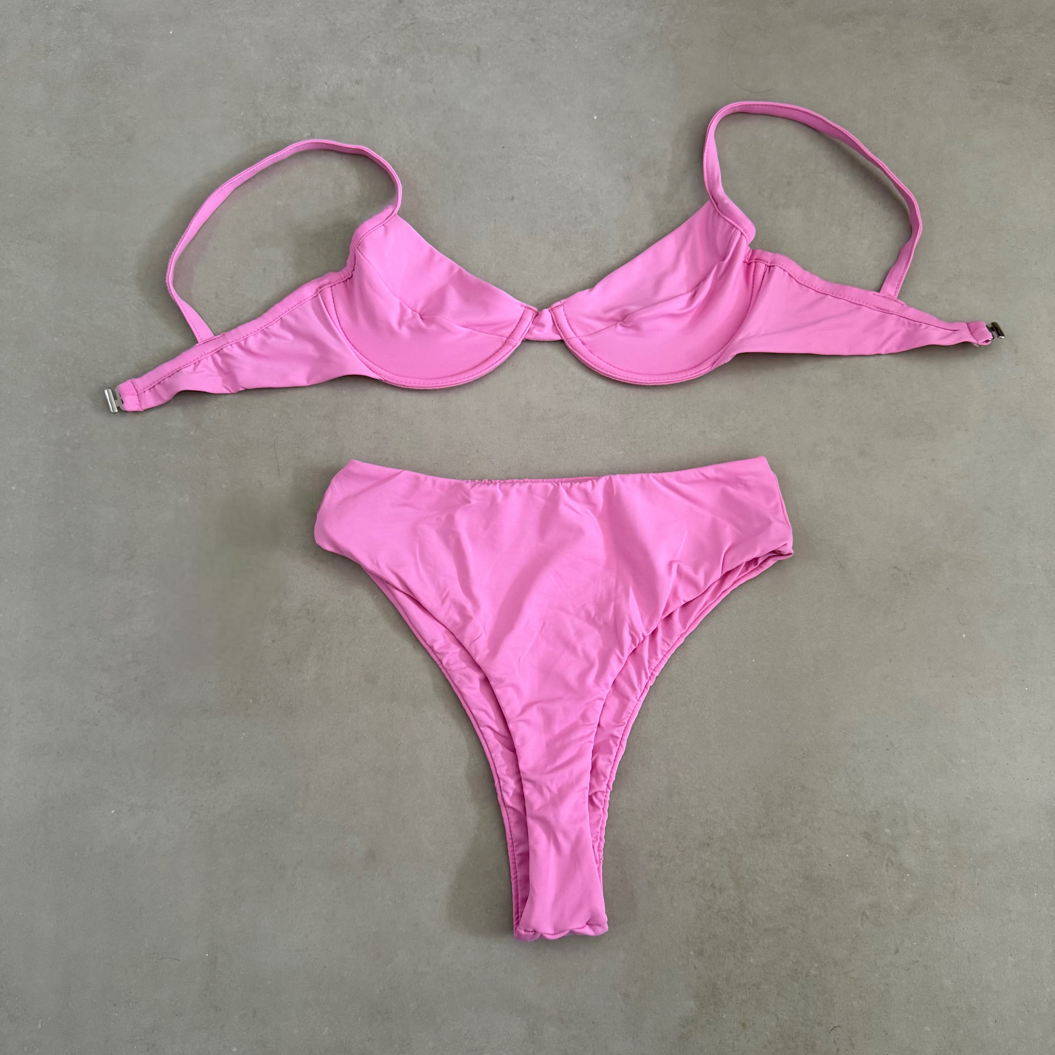 Bottom Hawaii Milkshake