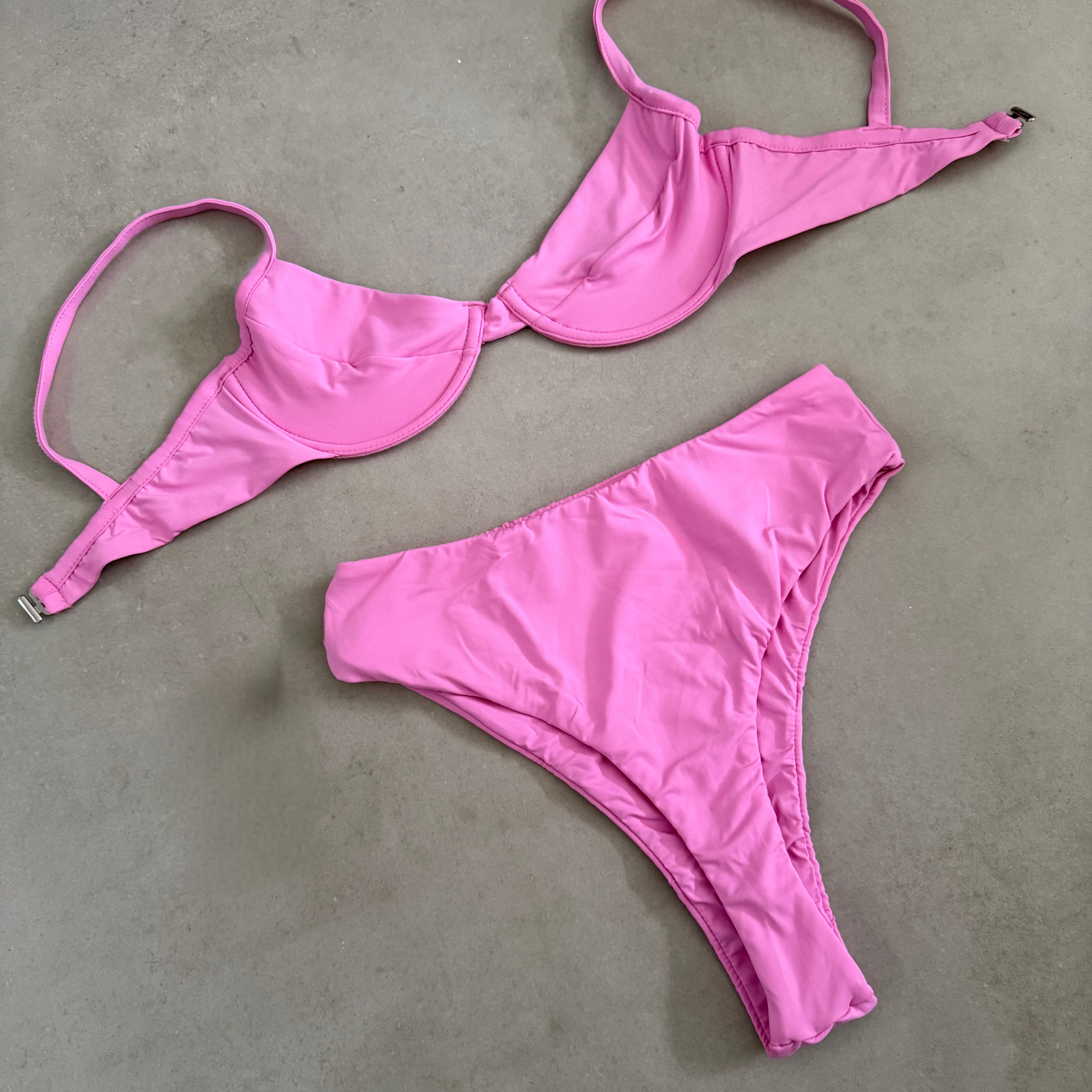 Bottom Hawaii Milkshake