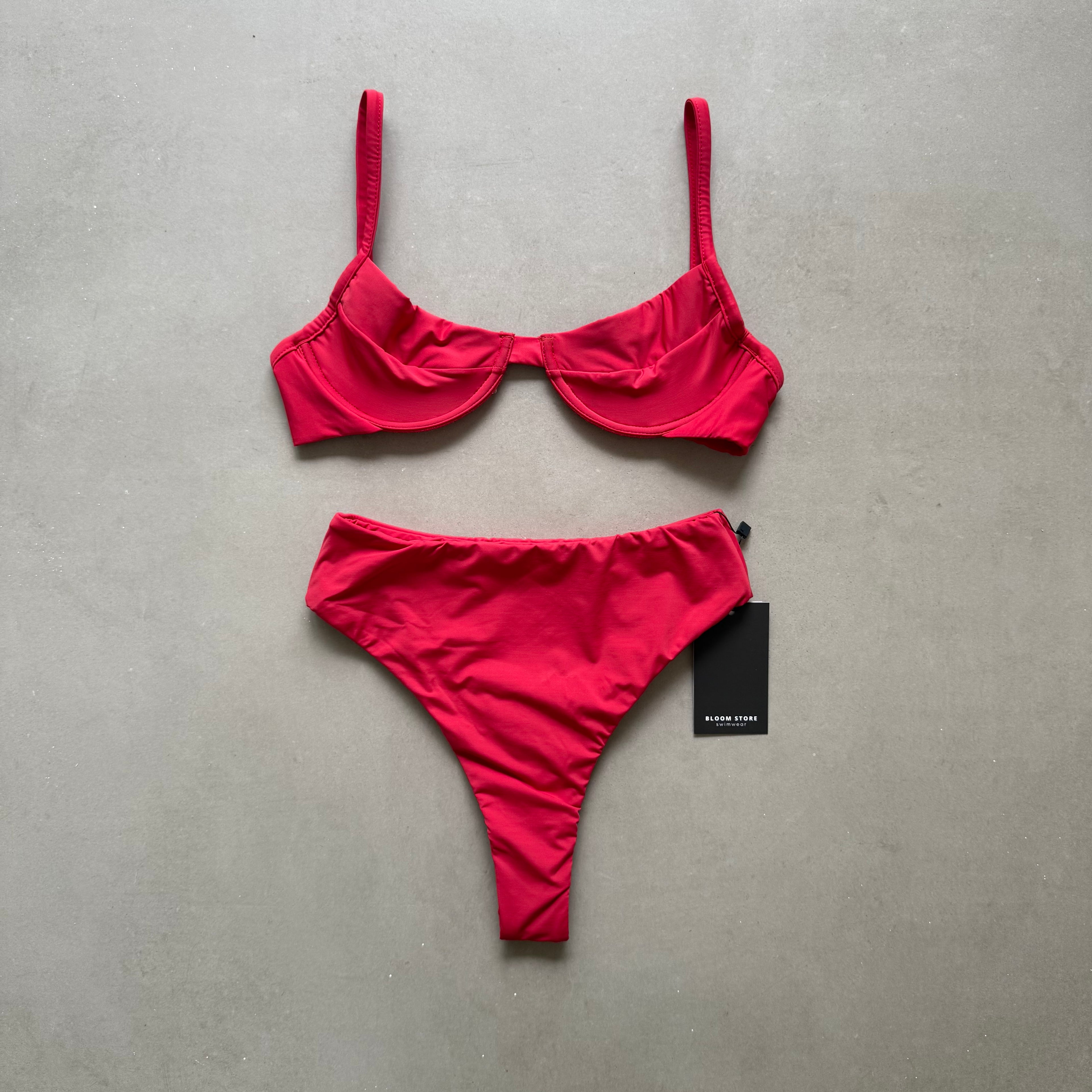 Conjunto Frida + Hawaii Kiss