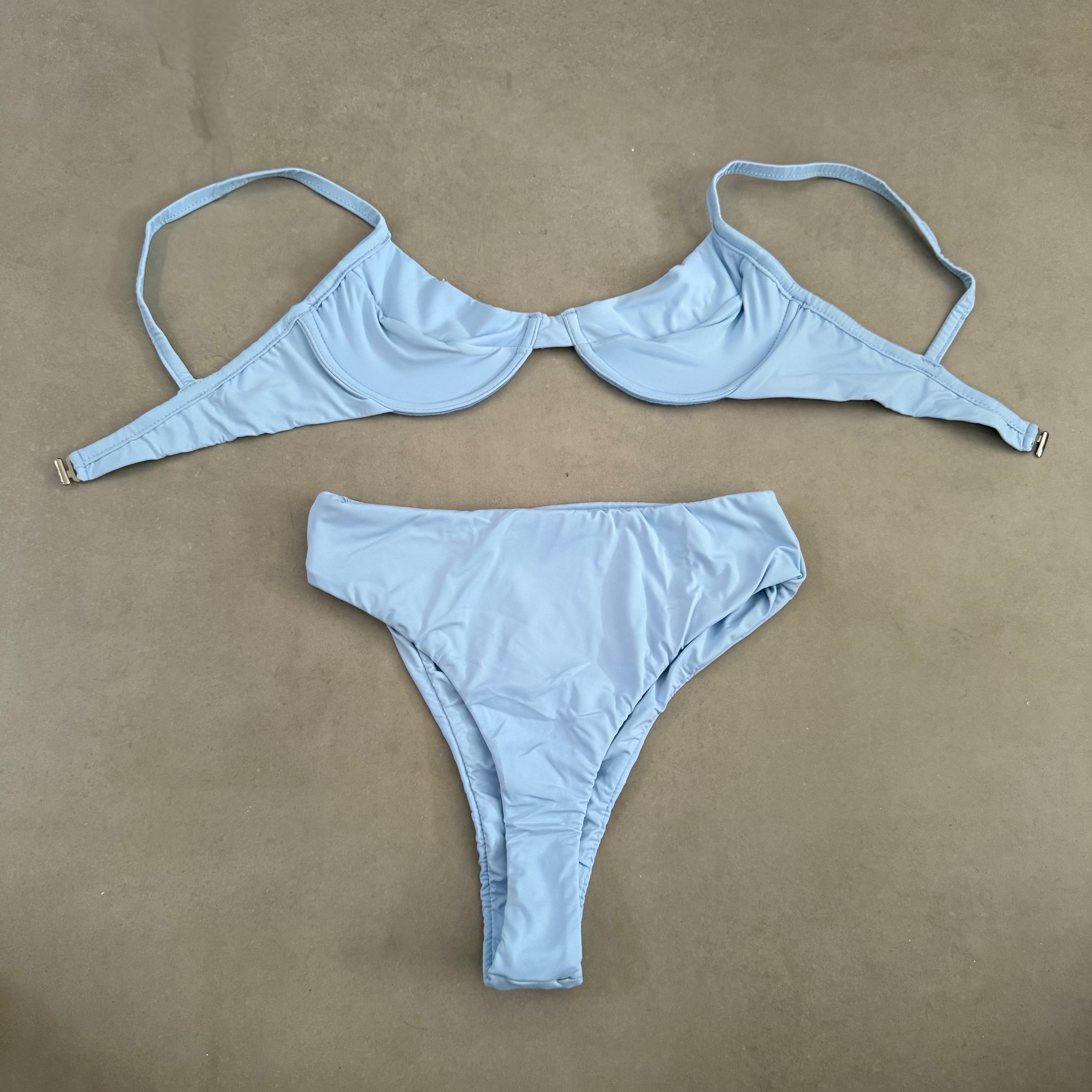 Conjunto Frida + Hawaii Sky