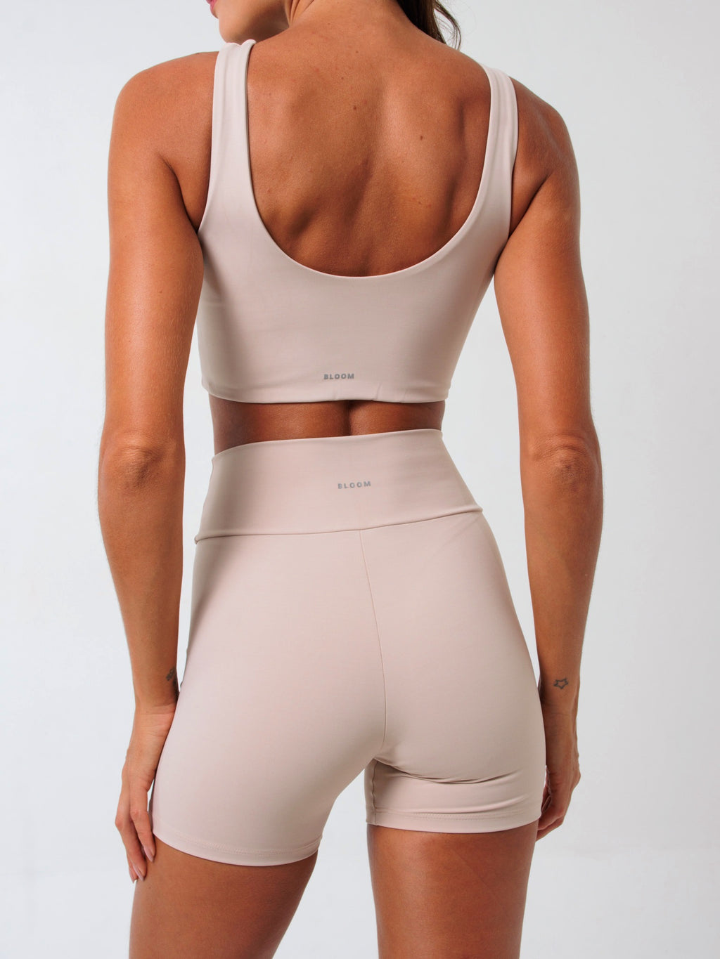Cropped Essentials Pancake