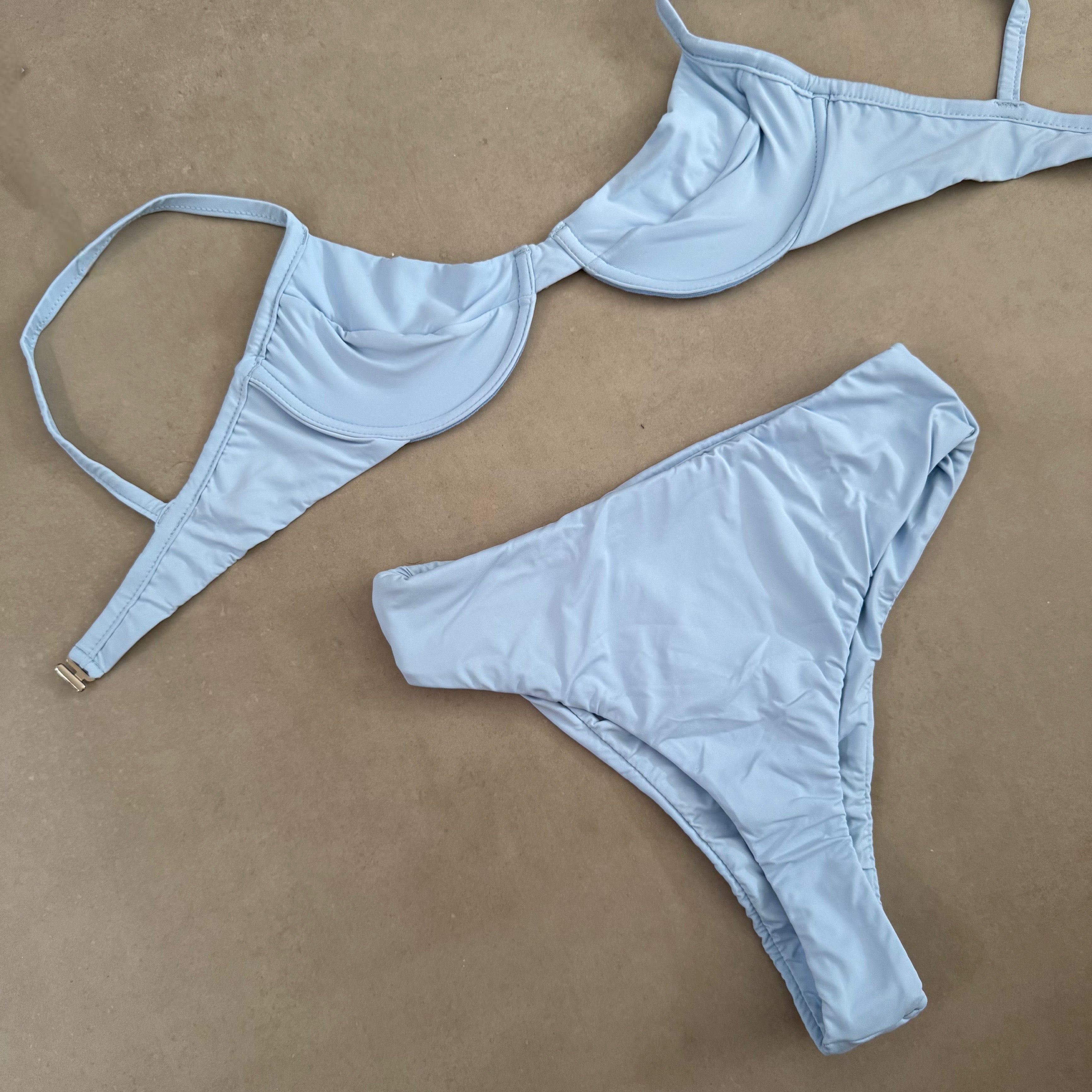 Conjunto Frida + Hawaii Sky