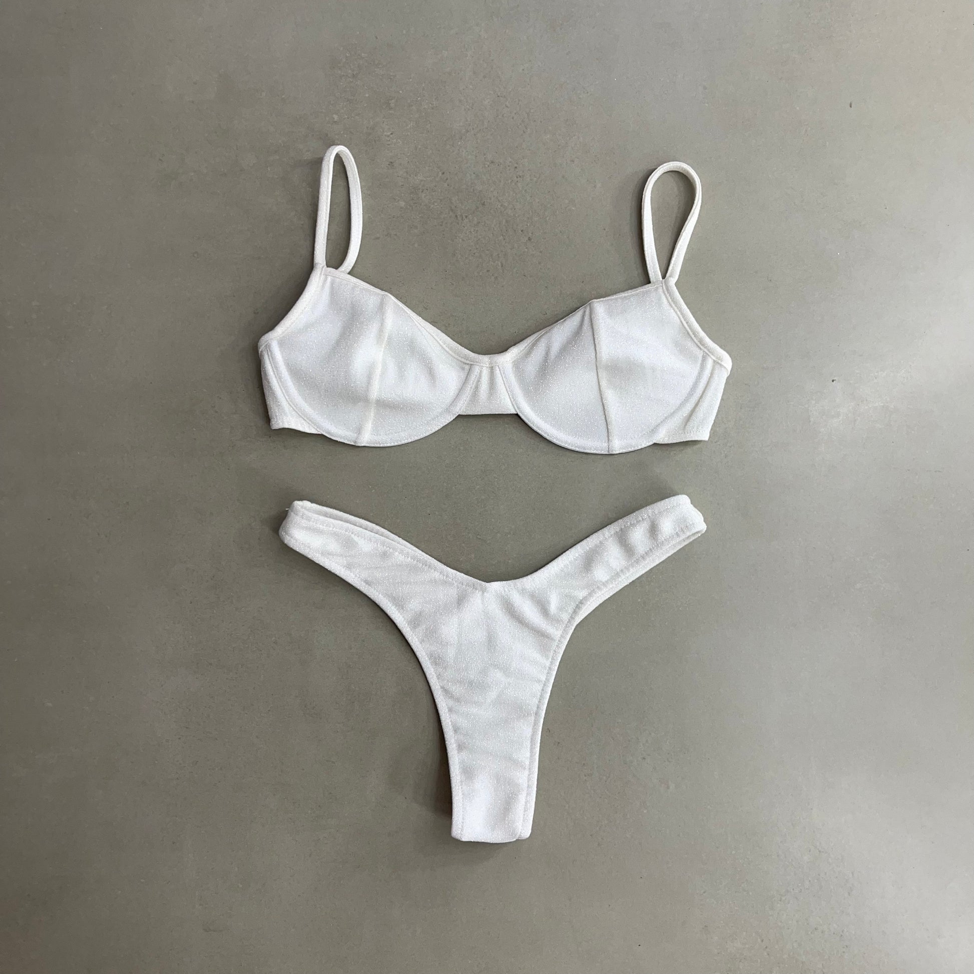 Top Frida White 22’ (lurex)