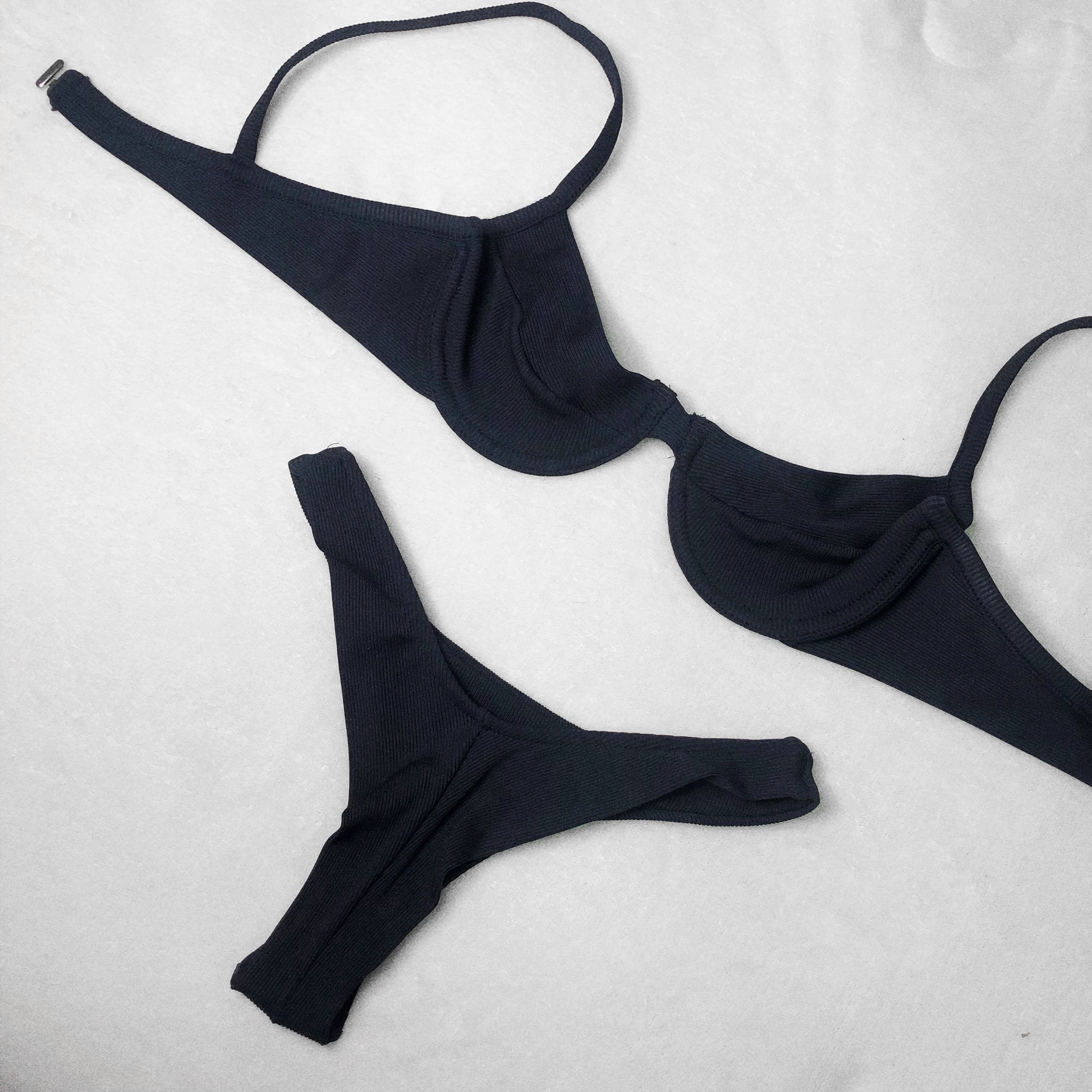 Bottom Frida Black (canelado)