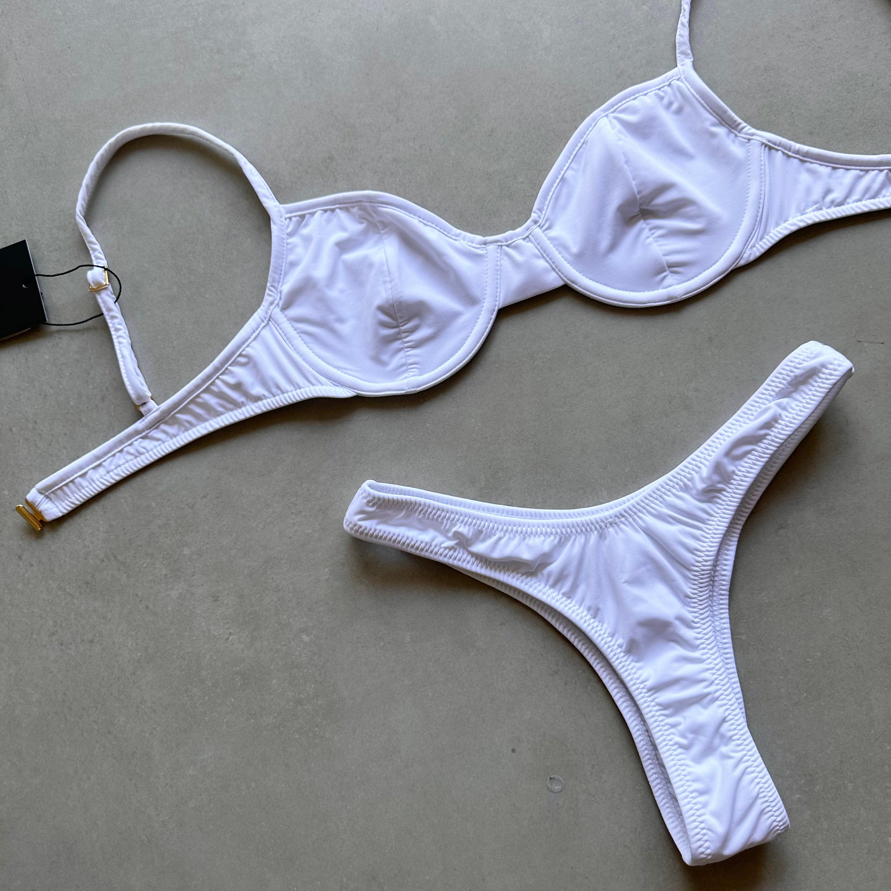 Top Frida White 22' (liso)