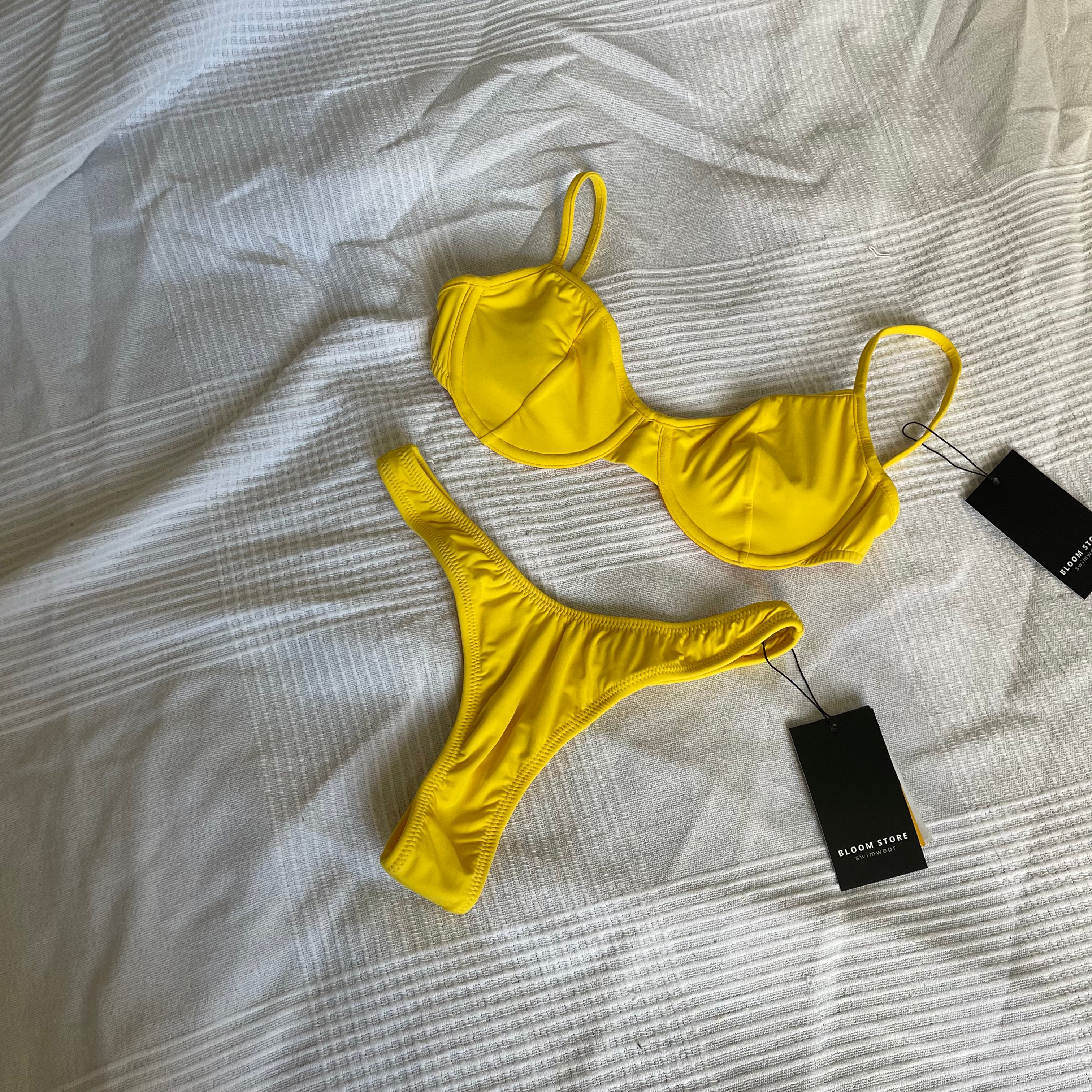 Top Frida Yellow 22'